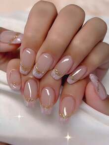 24片中长方形美甲贴套装，优雅简约风格，裸色亮面法式设计，金色线条细节，全覆盖可重复使用，易于贴合，适合女性DIY美甲、日常佩戴及派对场合。 - 彩色 - 查看 1