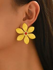 1 Pair Luxury Elegant Floral Earrings With Micro-Inlaid Rhinestones, Vintage Fashionable Charming Drip Oil Flower Stud Earrings Suitable For Women's Daily, Vacation, And Banquet Wear - Yellow - View 2