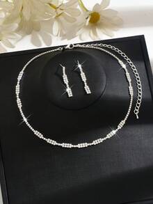 Bộ trang sức gồm dây chuyền và bông tai hình chữ nhật đính pha lê lấp lánh, chất liệu đồng, thích hợp làm quà tặng đám cưới, tiệc tùng, ngày Valentine. - Bạc - Xem 2