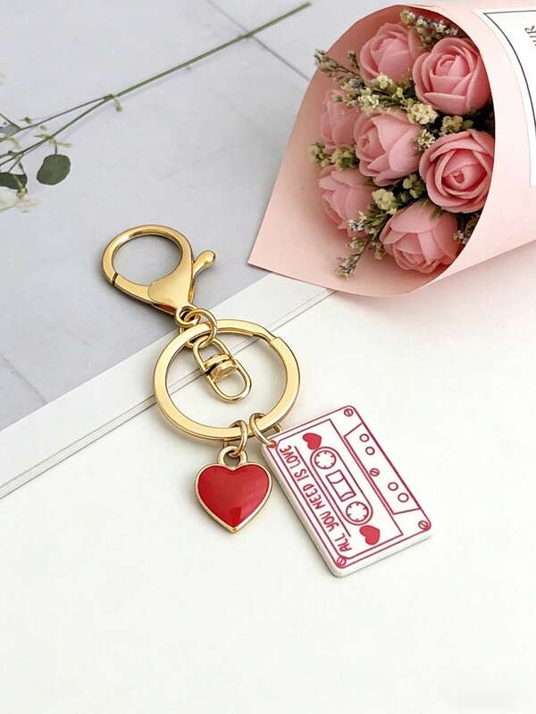 1pc Heart-Shaped White Tape Pendant Decoration, Women's Bag Charm, With Red "All You Need Is Love" Text And Heart Pattern Printed On The Tape. Vintage Style, Full Of Love. Suitable For Women To Wear On Valentine's Day, Fashionable Accessory, Versatile Decoration.