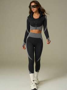 UONNOU 三件套女士运动服套装，包括文胸+长袖上衣+长裤塑形套装，女士户外休闲服，运动服，塑形服，紧身服，夹克款式，机车风格，立领，全开拉链，运动拇指孔设计，交叉肩带文胸背心，超短塑形上衣，提臀，收腰收腹，塑造腿部线条，让您看起来更苗条，运动紧身长裤，高弹力高塑形，蜂窝无缝针织柔软面料，适合运动和户外活动、瑜伽、健身、跑步、休闲日常、通勤、聚会和节日等，时尚运动户外套装，适合所有季节，秋冬春秋皆宜。 - 黑與白 - 查看 12