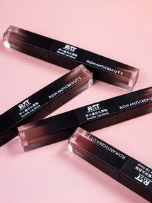 一支浪漫双头唇膏，哑光质地，持久不晕染，适合日常妆容和各种场合，可作为母亲节、情人节或送给姐妹的礼物。 - 彩色 - 查看 3