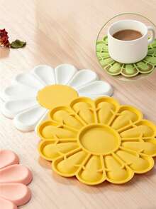 1pc Silicone Daisy Shaped Trivet Mat, Heat Resistant Pad For Hot Pots And Pans, 6.7 Inch Diameter, Washable - Multicolor - View 6