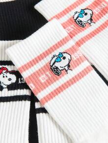 SNOOPY 3双装正品图案女士船袜，可爱卡通设计，防臭吸湿，休闲百搭圆领卡通图案袜，适合学生/成人作为礼物和日常穿着。 - 彩色 - 查看 6