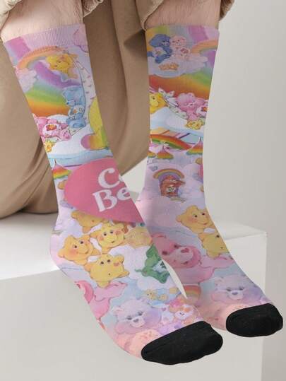 CARE BEARS 爱心熊 1 双装 女士爱心熊四季个性化袜子，360° 数码印花，图案包括趣味十足的快乐熊、许愿熊、心形快乐熊、天使熊、暴躁熊等长袜，时尚简约，适合日常穿着，也是毕业季和生日送给情侣的理想礼物。