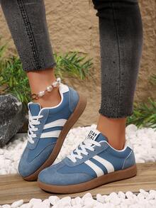 Nouvelles baskets grande taille pour femmes, semelle plate et épaisse, chaussures blanches décontractées pour étudiantes, lacets bicolores, chaussures de sport décontractées basses, convenant pour toutes les saisons - Bleu azur - Voir 3