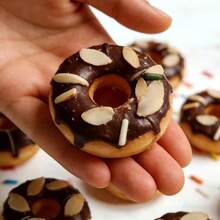 1/2 piezas Cortador de donas de acero inoxidable con mango, herramienta de horneado de donas de 6.5cm para glasear donas, molde de pastelería para fiestas y días festivos, cortador de donas con jarabe - Plateado - Ver 6