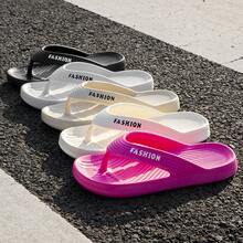 1 par de chanclas, sandalias de dedo, material de EVA, sandalias casuales para parejas con suela suave antideslizante para uso en exteriores, piscina, verano, aislamiento, Galentines, Puppy, Carnaval, decoraciones de fiesta, zapatos, selecciones de primavera y verano, regalos para damas de honor, habitación, decoración de dormitorio, playa, viaje, para hombres, para mujeres, vacaciones, cosas lindas, regalo del Día de la Madre, decoración de dormitorio, jardín, decoración de cocina, verano, playa, artículos de viaje esenciales, decoración de habitación, Squishy, graduación, estante para zapatos, ahorrador de almacenamiento, exterior, jardín, artículo de viaje esencial, portátil, artículo esencial de playa, temporada de graduación, ceremonia de graduación, regalo de graduación, presente de graduación, Felicitaciones graduado, Felicitaciones graduado, Valedictorian, Terminar la escuela - Multicolor - Ver 4