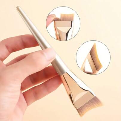 2支专业粉底刷套装，超薄扁平刷头，完美贴合BB霜、遮瑕膏和粉底，适合日常居家使用或女性旅行。套装包含轻巧的面部轮廓刷和扁平面膜刷，是专业的化妆工具，也是送给朋友、家人、女友、同学的绝佳圣诞礼物。