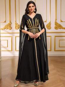 斋月庆典特别款黑色金亮片V领系腰雪纺连衣裙，独特垂褶袖设计，适合特殊场合和节日演出。 - 黑色 - 查看 1