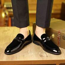 Men's Black, Blue, And Purple Lacquered Leather Loafer Shoes With Velvet Trim - 黑色 - 查看 2