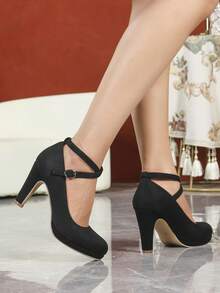 Round Toe High Heel Black Criss-Cross Strap Chunky Heel Low Vamp Women Pumps - Black - View 3