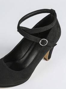 Round Toe High Heel Black Criss-Cross Strap Chunky Heel Low Vamp Women Pumps - Black - View 8