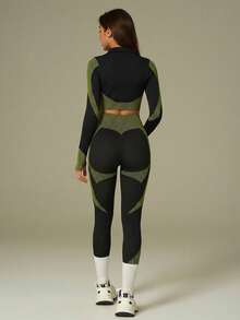 UONNOU 两件套女士运动服套装，长袖上衣和塑身裤，女士户外休闲服，运动服，塑身服，紧身衣，夹克款式，机车风格，立领，全开拉链，运动拇指孔设计，超短紧身上衣，提臀，收腰收腹，修饰腿型，让您看起来更苗条，运动紧身裤，高弹塑形，罗纹无缝针织柔软面料，适合运动和户外活动、瑜伽、健身、跑步、休闲日常、通勤、聚会和节日等，时尚运动户外套装，适合所有季节，秋冬春秋皆宜。 - 黑/綠 - 查看 9