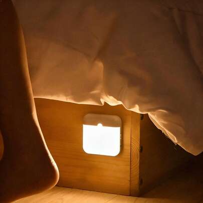 1/2/4个装磁吸式USB充电睡眠床头夜灯，带人体感应器，三色可调光，自动开关，适用于卧室、浴室、卫生间、楼梯、厨房、走廊等场所，安装简便。