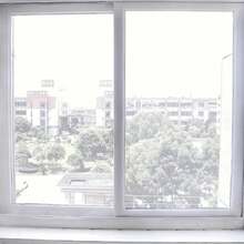 Bộ 1 tấm lưới chắn cửa sổ bằng sợi thủy tinh tự dính, dễ cắt, chất liệu bền chắc, chống côn trùng, chống muỗi, cho phép ánh sáng xuyên qua, vật tư diệt trừ sâu bọ, lưới cửa sổ trong nhà, lưới an toàn cho thú cưng, che nắng mùa hè, dễ dàng lắp đặt không cần khoan, có thể tùy chỉnh, thích hợp cho phụ kiện cửa sổ, trang trí cửa sổ, chống nắng, sân hiên ngoài trời, văn phòng, trang trí phòng, phòng ngủ, phòng khách, ban công, ký túc xá, gia đình, quà tặng thiết thực. - Một kích thước phù hợp với tất cả - Xem 4