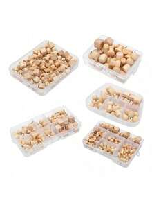 一套木制图钉，包括方头图钉、角头图钉、圆头图钉等，用于固定照片、明信片。