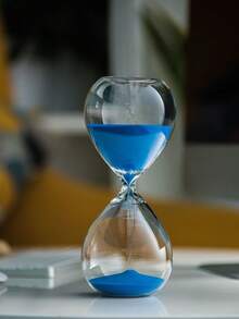 1个5/10/15/30分钟计时器，透明玻璃材质，多种颜色沙子可选，桌面装饰，适用于客厅、卧室、书房和办公室。可用于瑜伽、冥想、学习。家居装饰。卧室装饰。生日礼物。厨房装饰。情人节礼物。