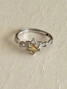 1枚时尚镂空星月戒指，简约铜色水钻仿黄水晶银色开口戒指，适合女性日常、派对、节日佩戴，亦可作为节日礼物、周年纪念礼物、珠宝礼品或日常送礼。