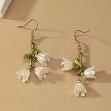 Stylish White Lily-Of--Valley Pendant Earrings - Bohemian Style, Made Of Zinc Alloy With Iron Ear Studs, Suitable Casual Wear. - 彩色 - 查看 2