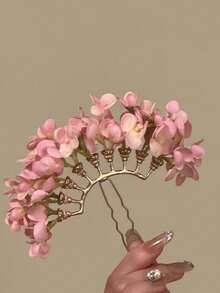 女士时尚精致甜美优雅粉色仿真花朵U型发夹，发饰，适合日常佩戴，居家、学校、海滩、办公室、通勤、派对、节日、生日、返校、大学风、新年、情人节、母亲节礼物、婚礼、音乐节等场合，春夏秋冬皆宜，可作发夹、发卡、发卡使用。 - 彩色 - 查看 3