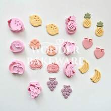 Mini Cortadores de Biscoitos em Formato de Frutas, Coelho, Banana, Maçã, Morango, Pêssego, Carimbo de Plástico, Molde Pressionável de Biscoito Cartoon, Utensílios de Cozinha para Assar e Confeitaria - Fruta - Visão 1