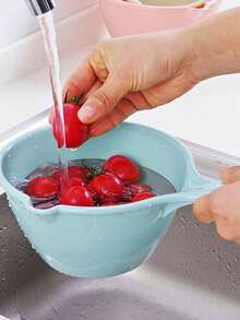 1pc Thick Plastic Long Handle Water Ladle, Kitchen Bathing Fruit Vegetable Cleaning Scoop - Multicolor - View 2