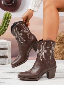 2026新款女士V型开口刺绣粗跟牛仔靴，复古短踝尖头西部靴 - 咖啡棕 - 查看 7
