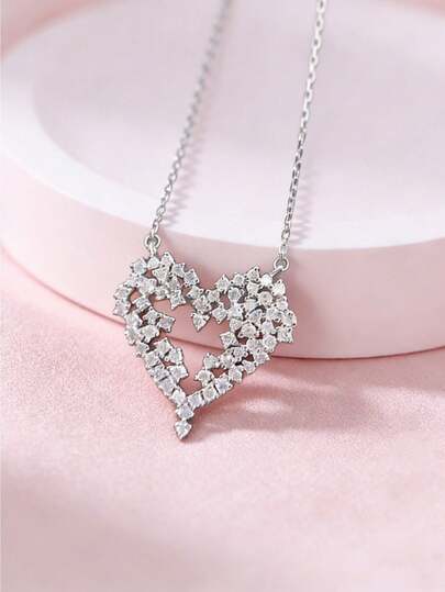 1pc Women'S Elegant Heart Hollow Pendant Necklace,With Micro-Inlaid Synthetic Zirconia,Shiny Golden-Tone Chain,Dainty Everyday & Special Occasion Jewelry Gift For Women,Year-Round Versatile Necklace For Birthdays,Anniversaries(No Box)