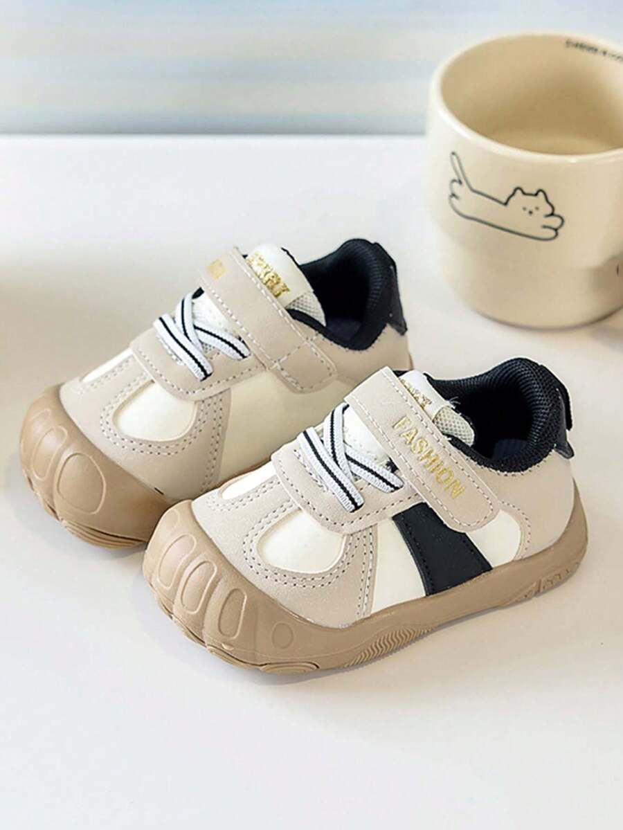 1 Pair Spring/Autumn Kids Sneakers, Soft Sole Toddler Boys' White Casual Shoes, New Versatile Running Shoes For Boys & Girls Students Flat Shoes - Black - View 1