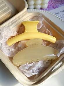 2pcs/1set Women Yellow One-Piece Clip & White Shell Clip Combo, Fashionable Hair Claw Hair Accessories, Elegant Minimalist Solid Color Hair Claws Suitable For Daily, Casual, Party, Beach, Vacation, Hairstyling, Washing Hair, Makeup, Outfit Accessories, Autumn/Winter/Spring/Summer Women Claw Clip Elegant Hair Clips - Multicolor - View 4