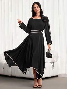 女士新款春夏杏色与黑色撞色V领连衣裙 – 不规则下摆、撞色腰带、A字长袍廓形、插肩袖设计、显瘦剪裁，休闲度假风与高端优雅风格