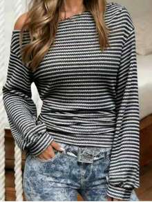 Women's Plus Size Oblique Collar Black & White Ribbed Design Top, Elegant & Comfortable For Daily Commute, Outing, Vacation, Suitable For Spring/Summer - Black and White - View 9