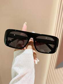 一副男女通用复古长方形塑料太阳镜，经典款式，适合户外、旅行、海滩、休闲佩戴和驾驶。 - 黑色 - 查看 2