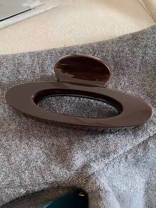 Women's Oval Hollow Claw-Shaped Hair Clip, Asymmetric Hair Claw, Chocolate Brown Hair Accessory, Classic Fashionable High-End Hair Claw, Acrylic Material Hair Clip, Suitable For Thick Or Voluminous Hair For Half-Up Or Full Updo Hairstyles Women Claw Clips Elegant Hair Accessories - Chocolate Brown - View 2