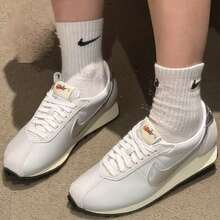 Nike 男士新款低帮薄底复古休闲运动鞋 - 灰色 - 查看 1