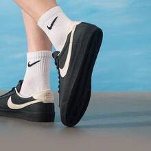 Nike New Blazer Men's Classic Low-Top Sneakers Retro Casual Shoes - Black and White - View 4