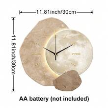1个2D纹理星球木质静音挂钟，超静音石英机芯，无滴答声，适合装饰客厅、卧室、办公室、厨房和咖啡厅，是送给亲朋好友的完美装饰礼物，也适用于房间装饰、卧室装饰、宿舍装饰、返校装饰、开学惊喜、家居装饰和学习用品。