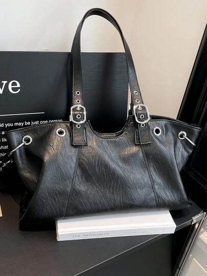 这款全新简约百搭的时尚女士单肩包采用纯色防水PU材质，是一款时尚的女士手提包。它配有小卡槽和可调节肩带，适合日常通勤、购物、旅行和度假。