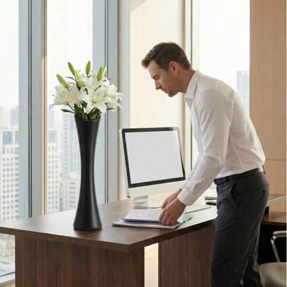 Medium To High-End Torch Shaped Vase, Suitable For Home, Office And Outdoor Use