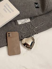 1个新款迷你金属小包，镀银零钱包，闪亮前卫金属心形斜挎包，实用手拿包，配饰包，优雅零钱包，耳机盒，婚礼和情人节 - 銀色 - 查看 9