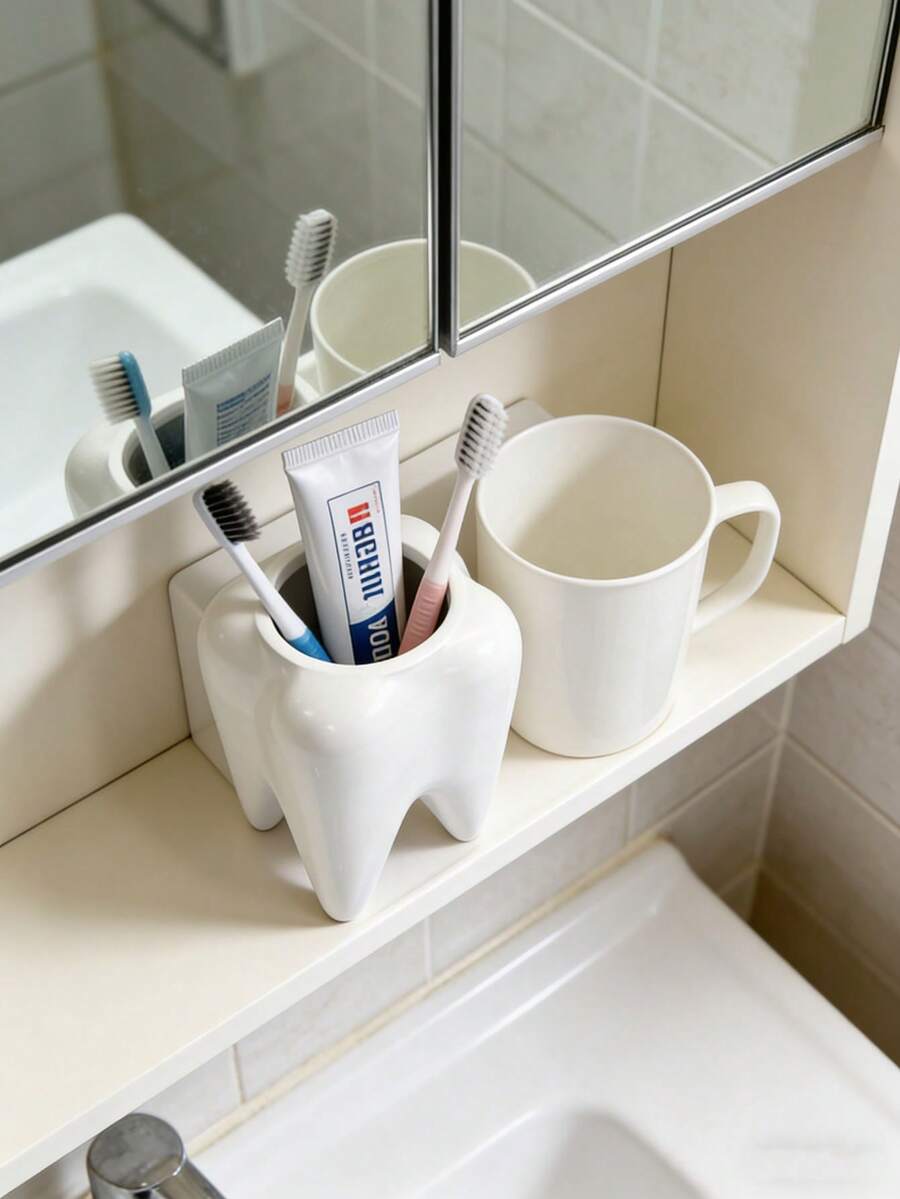 1个创意牙齿造型笔筒，牙刷收纳架，独特的白色牙齿设计，适合作为牙科/牙医小礼物，也可用于家庭办公室桌面收纳和浴室化妆刷收纳，还可用于收纳浴室牙刷、牙膏、办公用品和学习用品。