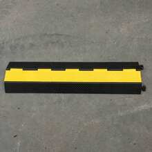 Trwały najazd kablowy próg pomost osłona ochrona kabli 1m 100cm 2kanałowy - Czarne - Zobacz 4