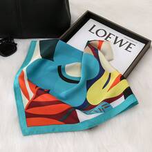 Women's  Floral Print Faux Silk Scarf, Colorful Square Silk Handkerchief, Elegant High-End Neck Scarf, Fashionable Accessory For Daily Wear & Special Occasions - 棕色花卉 - 查看 4