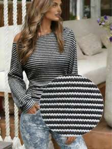 Women's Plus Size Oblique Collar Black & White Ribbed Design Top, Elegant & Comfortable For Daily Commute, Outing, Vacation, Suitable For Spring/Summer - Black and White - View 5