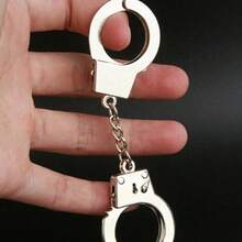 1pc Creative Handcuffs Shaped Keychain Simple Personalized Bag Ornament Accessory Suitable As A For Friends Keychain Accessories Small Gift - Multicolor - View 6
