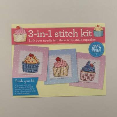 3 st/set korsstygnskit för födelsedagshälsningskort, korsstygn med tårtmönster, för födelsedagspresenter, grundläggande broderi för nybörjare. Innehåller korsstygstyg, gratulationskort, kuvert, instruktioner, broderitrådar