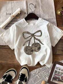 YOKASACamiseta informal de verano para mujer, de cuello redondo, ajustada y manga corta, con estampado de pintura al óleo, floral, de corazones, de cerezas y de letras. Tejido informal sencillo, estilo deportivo, ideal para el día a día y para una cita de San Valentín..1 pcs,180g Pure Heavy,95%Polyester 5%Spandex - Blanco - YH27 - Ver 2