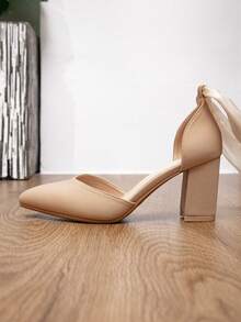 时尚系带优雅粗跟尖头镂空高跟鞋，适合夏秋穿着 - 杏色 - 查看 7