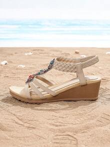 Giày sandal đế xuồng hở mũi đính đá lấp lánh dành cho nữ, thích hợp cho mùa hè. - Màu be - Xem 6